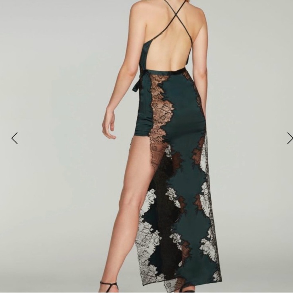 Elegant Lace Overlay Evening Dress - Picture 2 of 2
